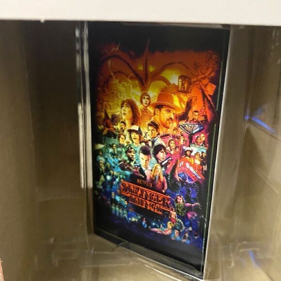 2022 Hallmark STRANGER THINGS VHS Retro Christmas Ornament Netflix Brand New - Picture 3 of 7